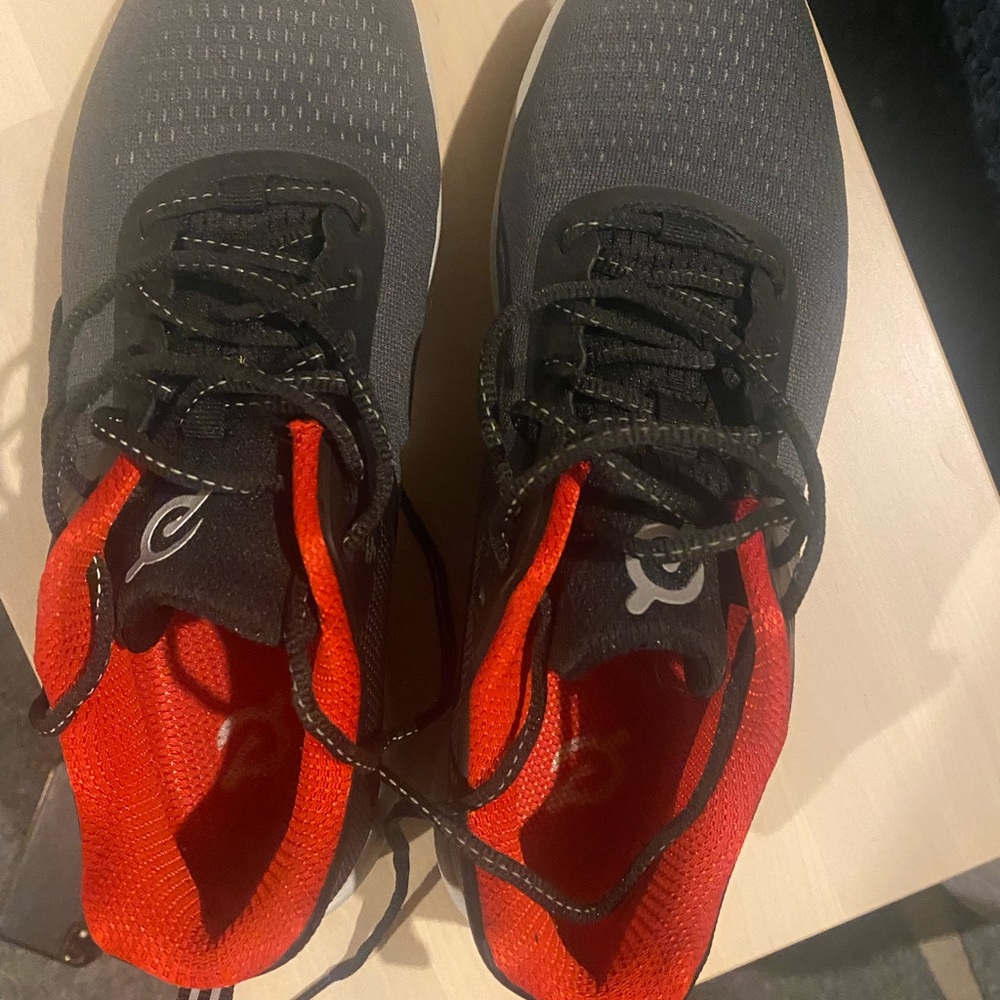 Men’s peloton shoes - never worn